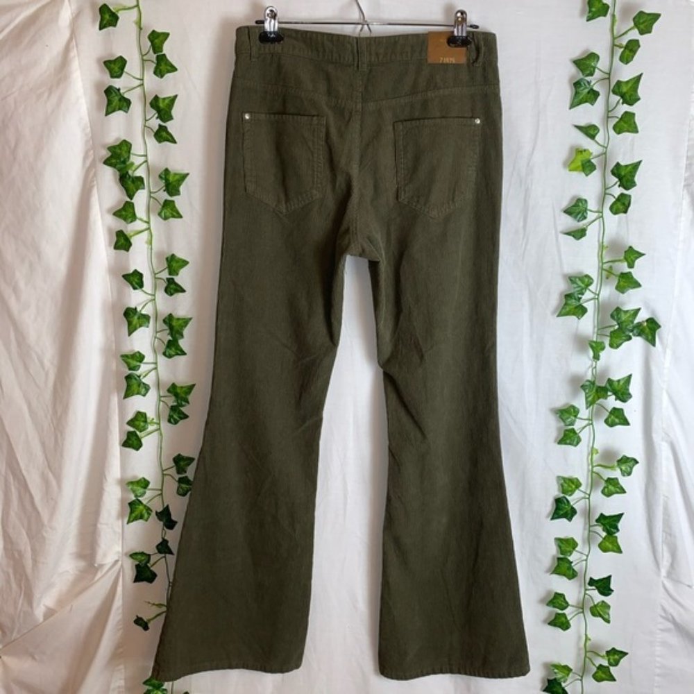 ZARA Green Corduroy Wide Leg Pants - Picture 2 of 2